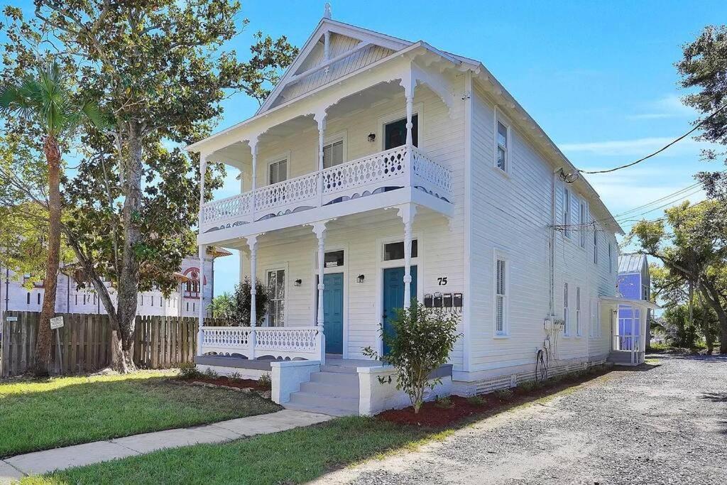 세인트어거스틴 Cedar Street Retreat - Unit D 아파트 외부 사진